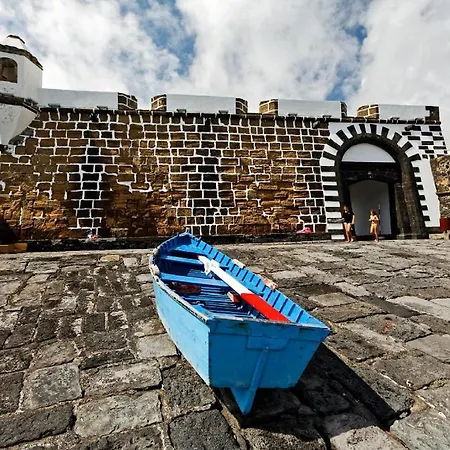 Faial Marina 1 *