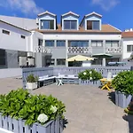 Faial Marina 1 4* Horta (Azores)