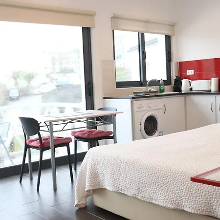 Apart Otel Faial Marina 1