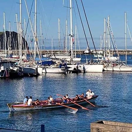 Faial Marina 1 Apartahotel Horta (Azores)