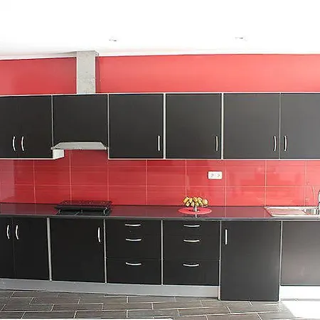 Ξενοδοχείο με διαμερίσματα Faial Marina 1 4*