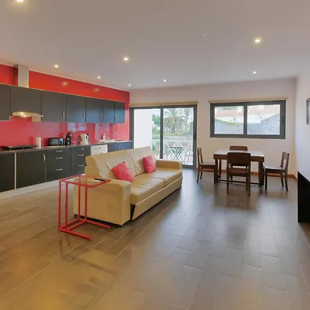 Faial Marina 1 4* 오르타