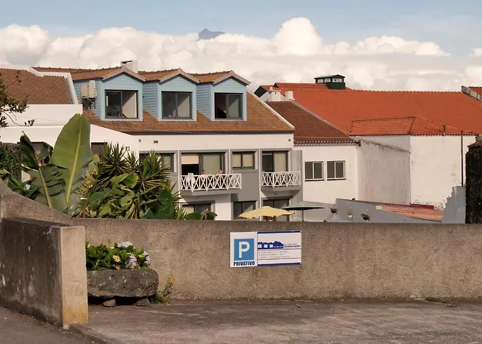 Aparthotel Faial Marina